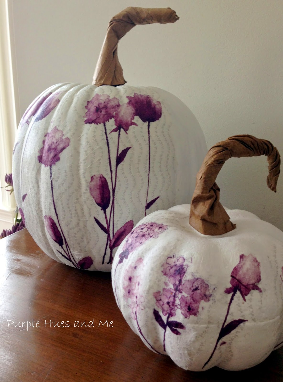 http://plumperfectandme.blogspot.com/2014/10/decoupage-paper-napkins-on-pumpkins.html